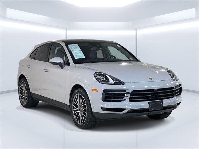 2023 Porsche Cayenne Coupe Platinum Edition photo 3