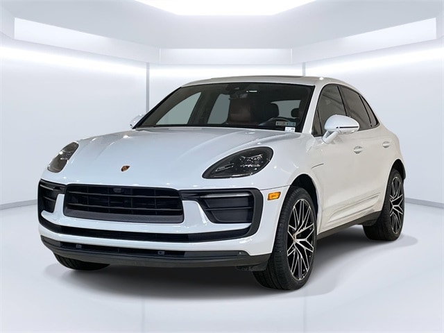 2022 Porsche Macan Base