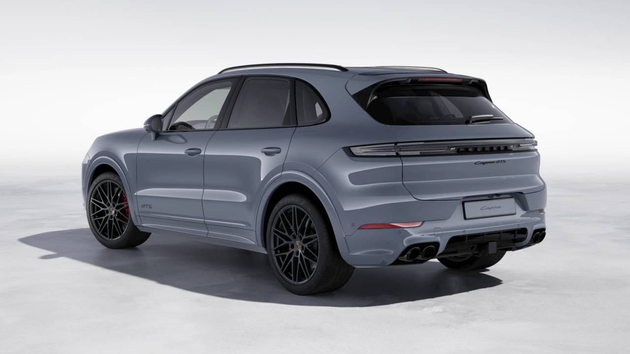 2026 Porsche Cayenne GTS photo 3