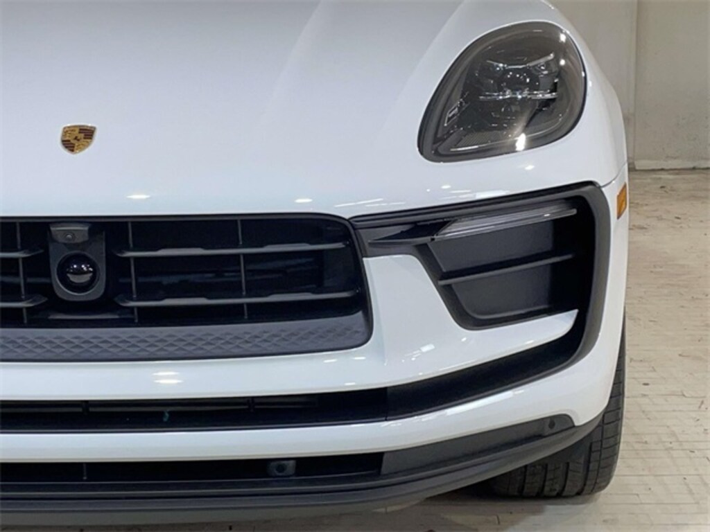 New 2026 Porsche Macan SUV