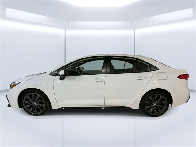 Used 2023 Toyota Corolla SE with VIN JTDBCMFE3P3011836 for sale in Pittsburgh, PA