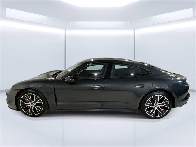 2021 Porsche Taycan 4S photo 2