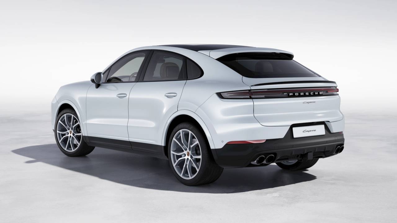 2026 Porsche Cayenne Coupe photo 3