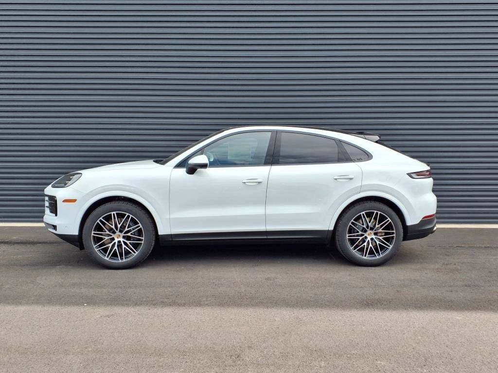 2026 Porsche Cayenne Coupe photo 2