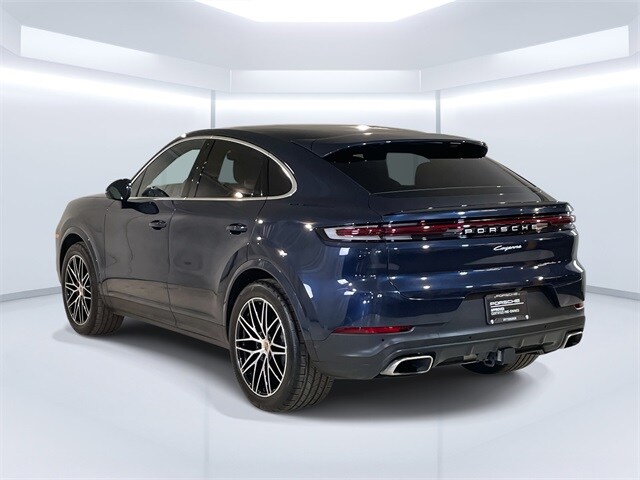 2025 Porsche Cayenne Coupe photo 2