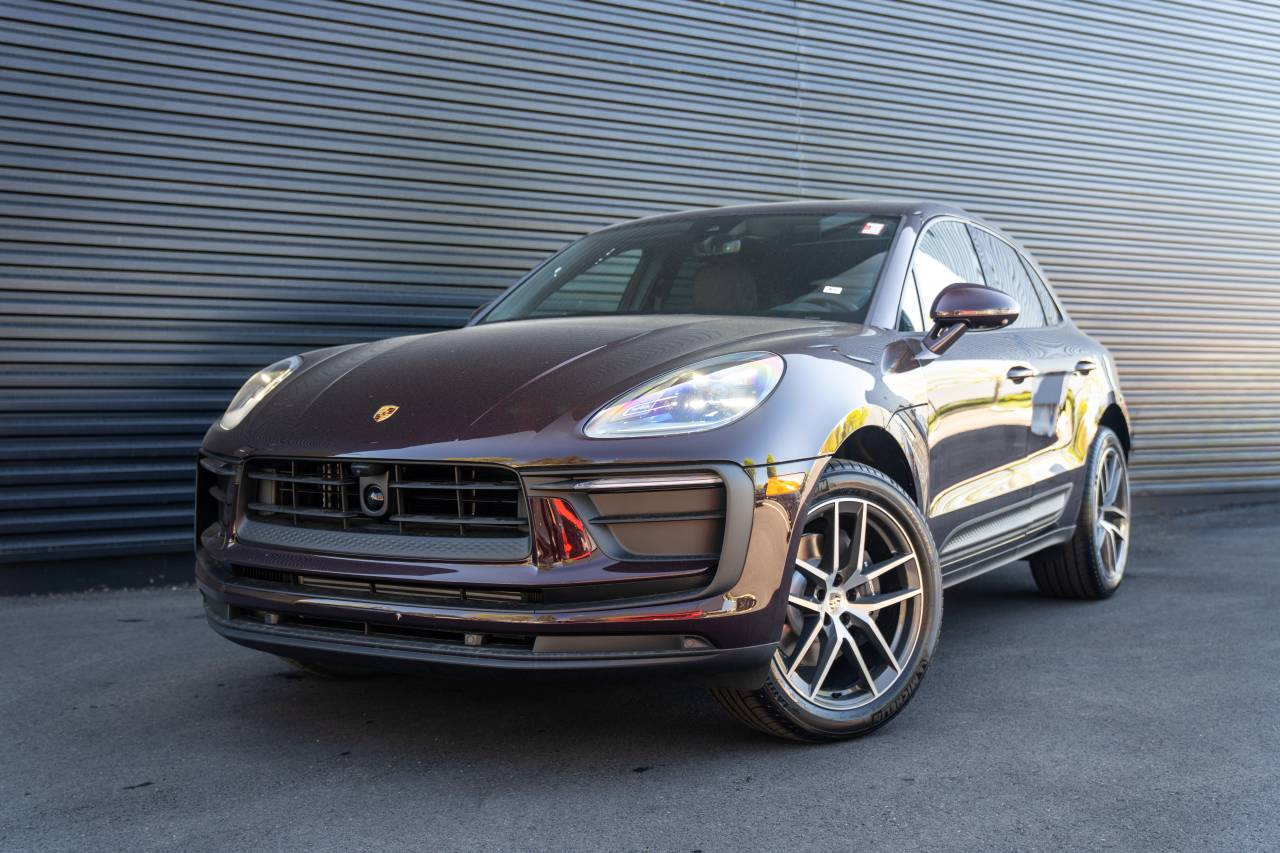 2026 Porsche Macan Base