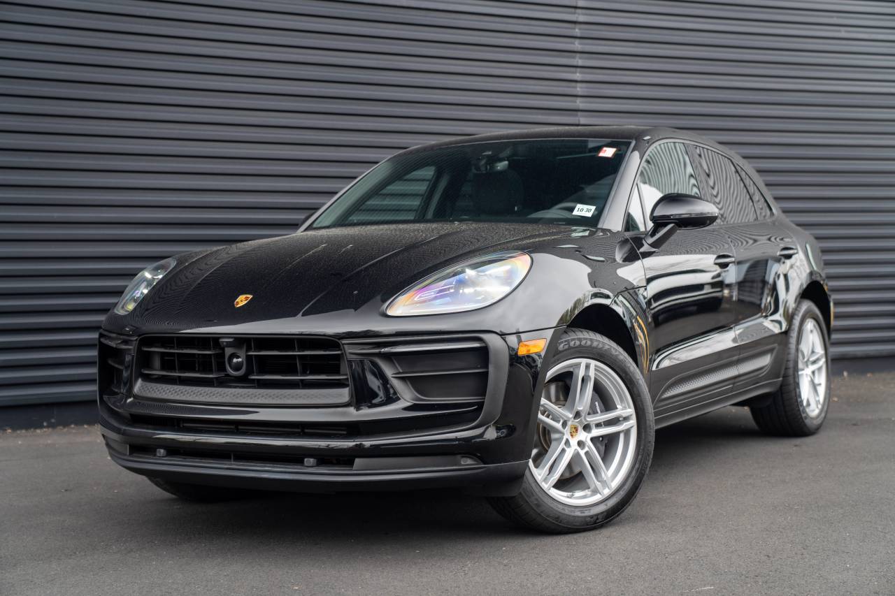 2026 Porsche Macan's photo
