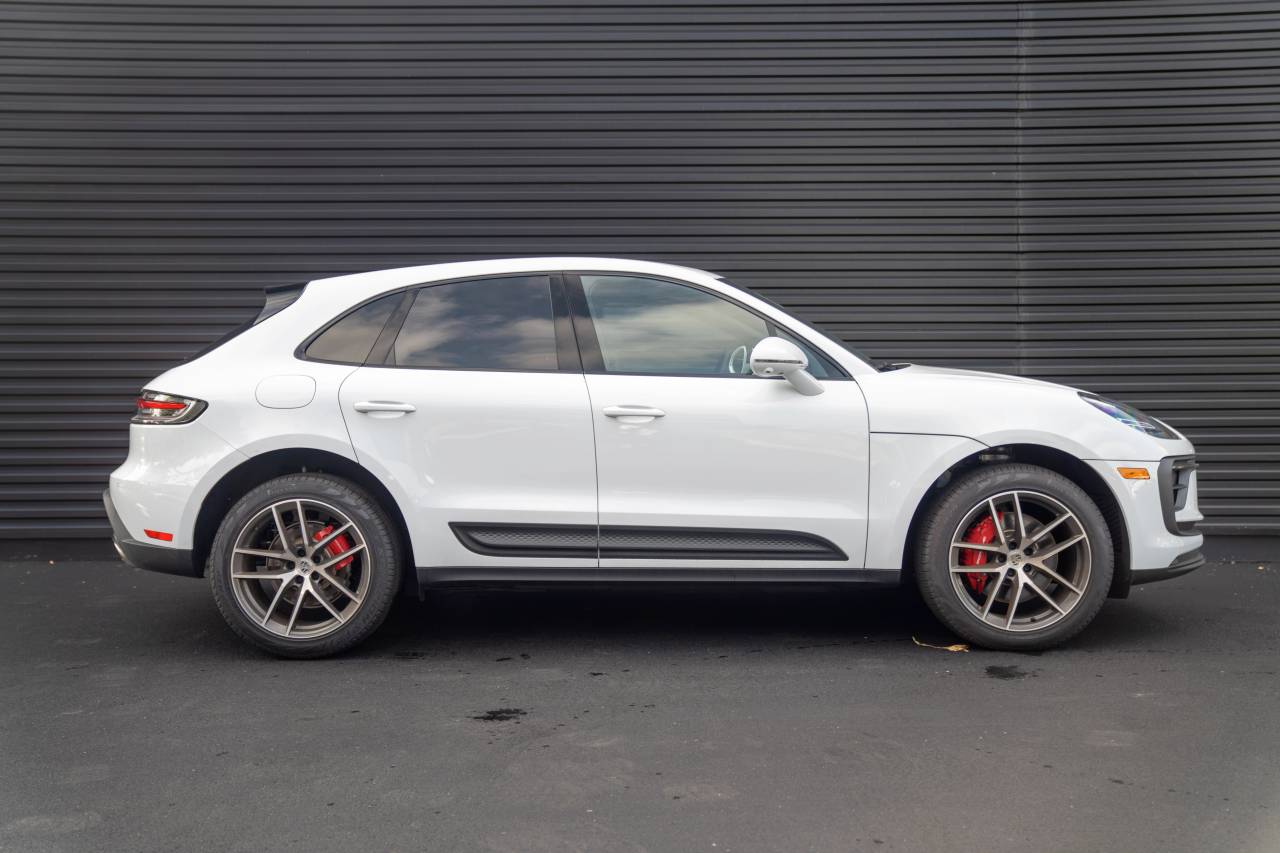 2026 Porsche Macan S - Photo 10