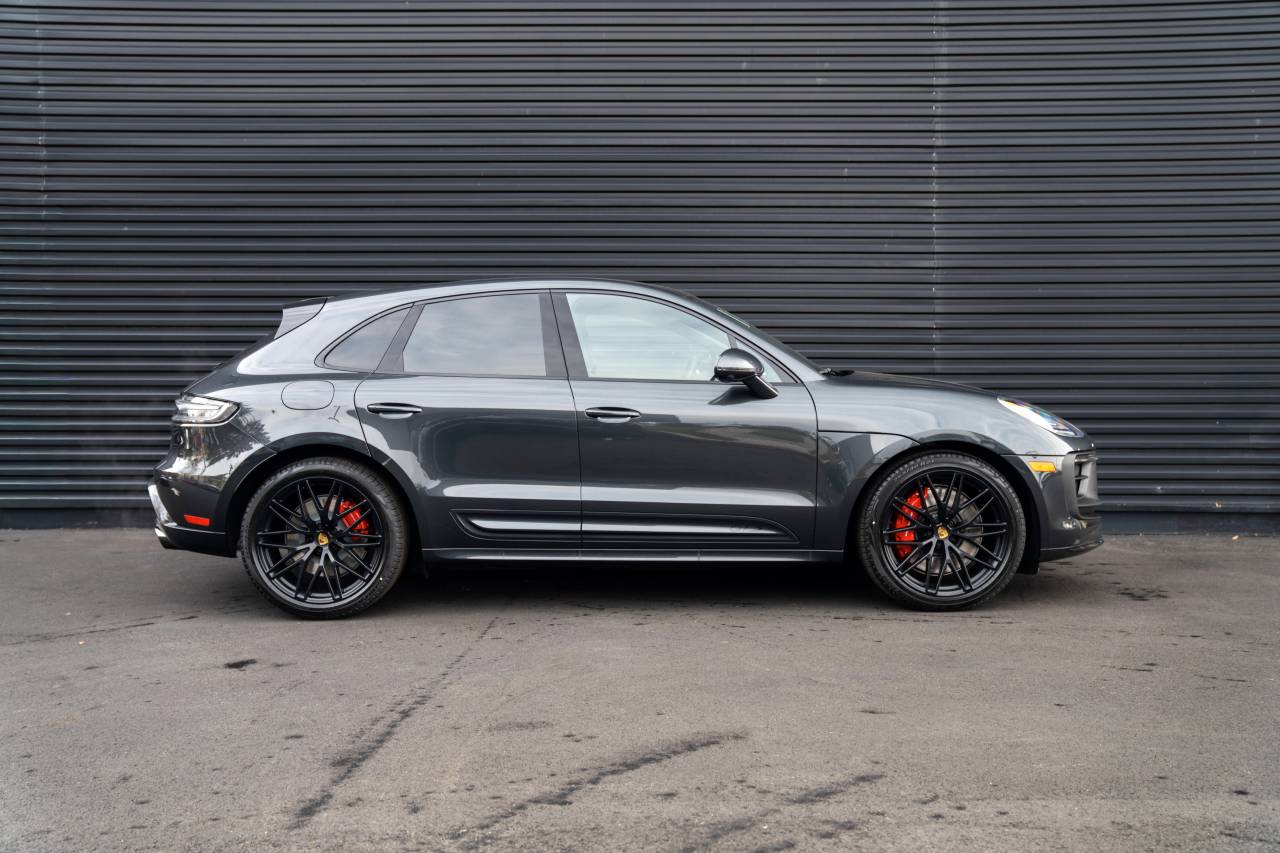 2026 Porsche Macan GTS - Photo 10