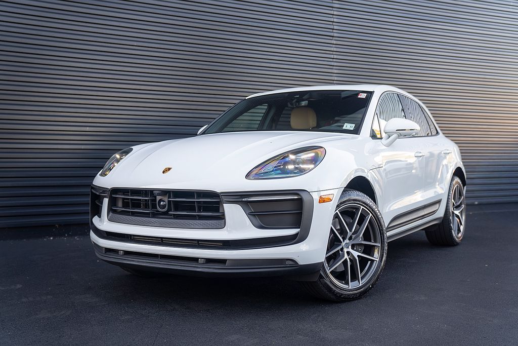 2026 Porsche Macan