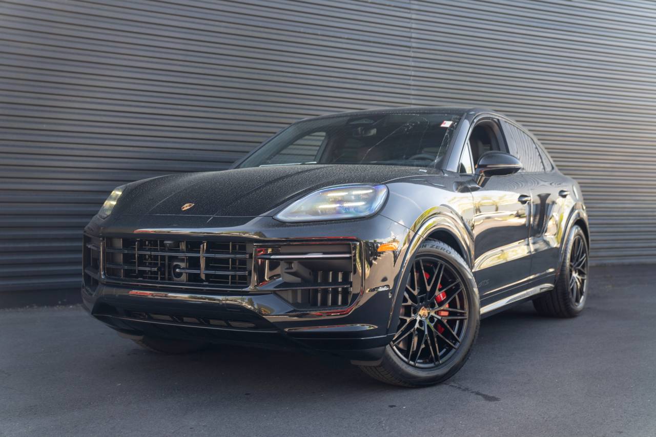2026 Porsche Cayenne Coup GTS