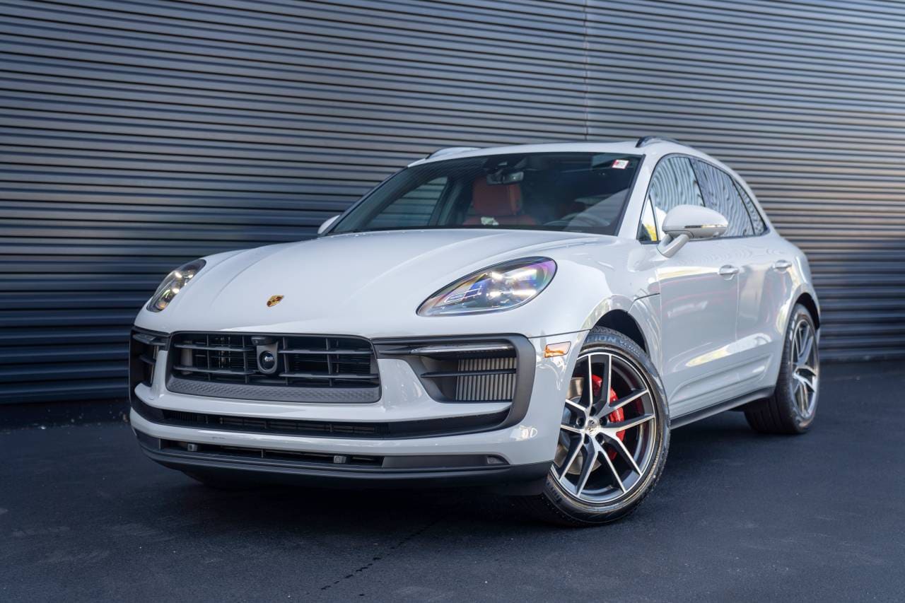 2026 Porsche Macan
