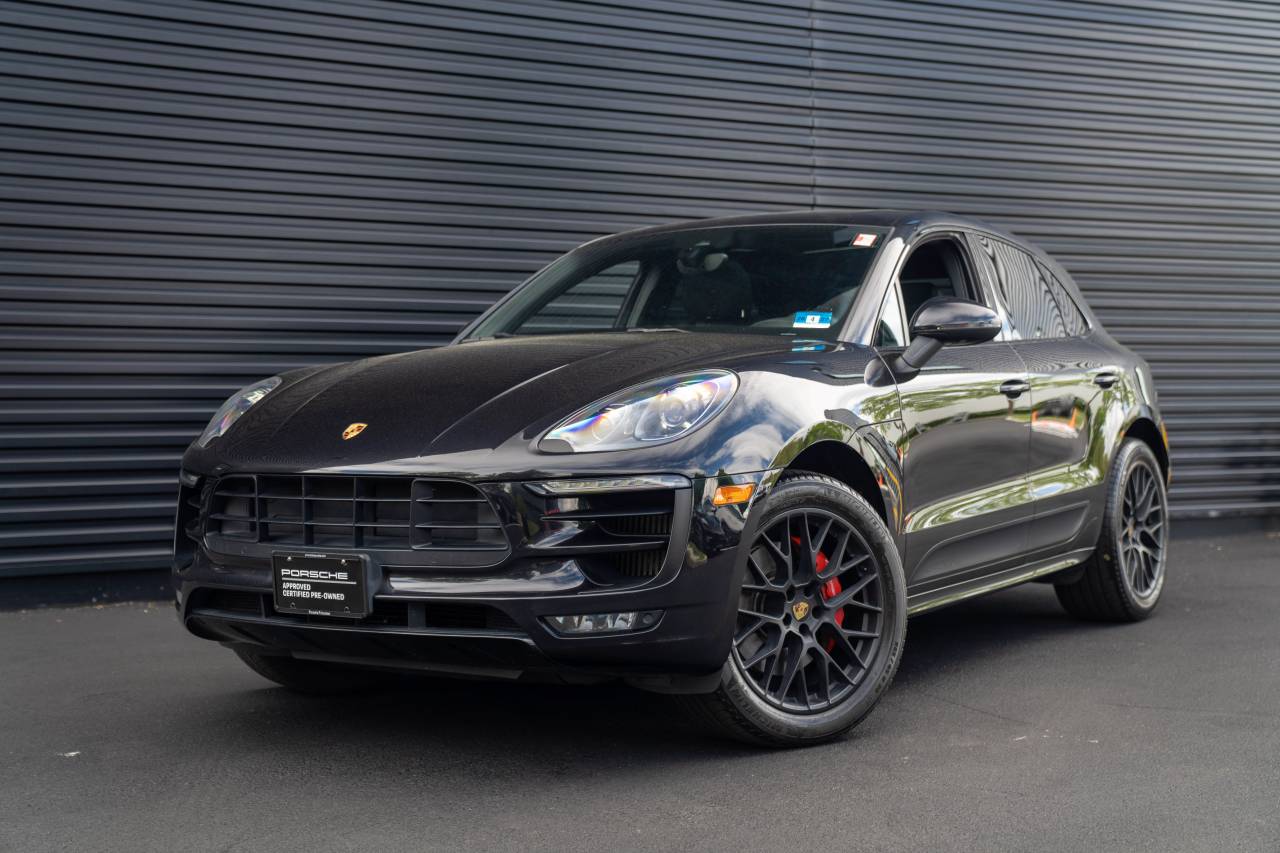 2017 Porsche Macan GTS's photo