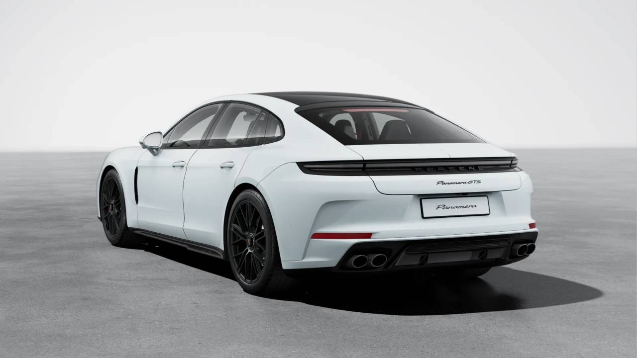 2026 Porsche Panamera GTS photo 2
