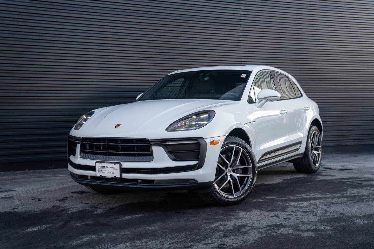 2022 Porsche Macan Base