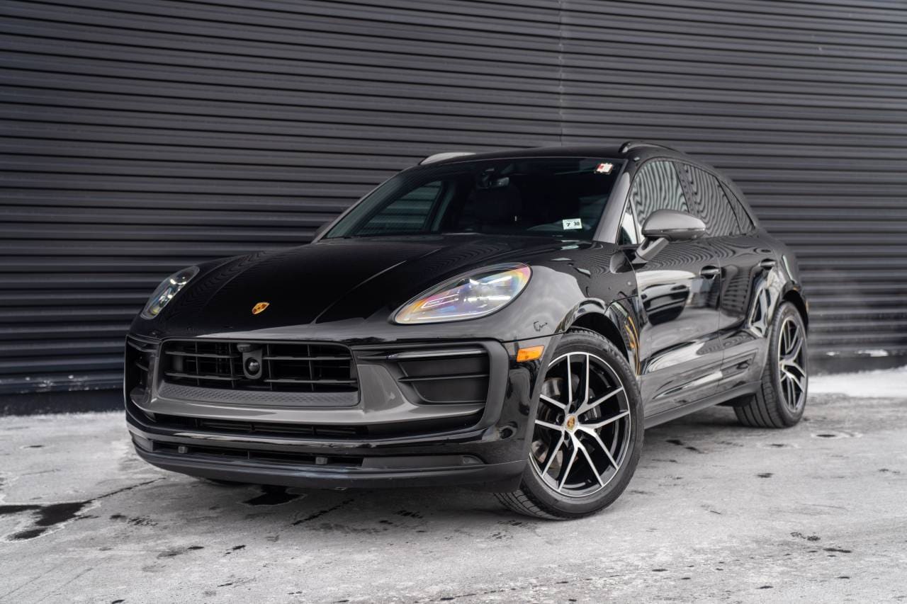 2025 Porsche Macan T