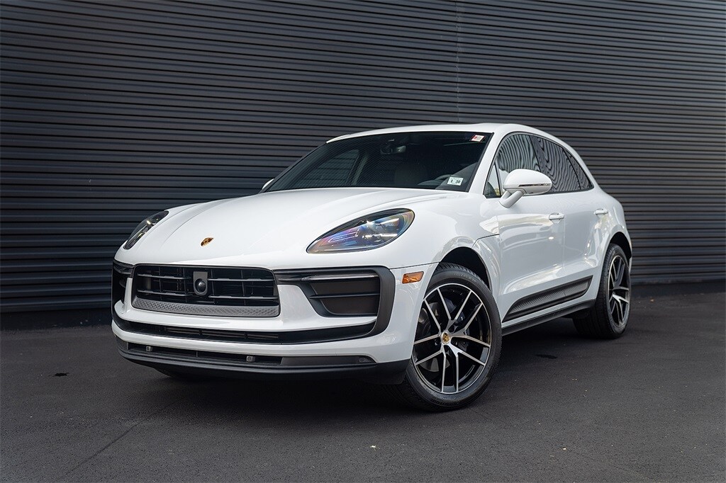 Certified 2025 Porsche Macan  SUV