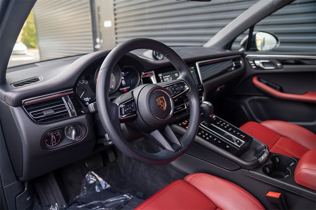 Used 2024 Porsche Macan S SUV