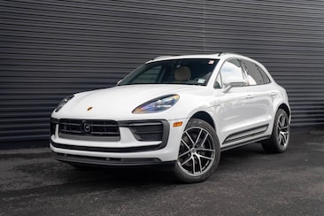 2025 Porsche Macan SUV