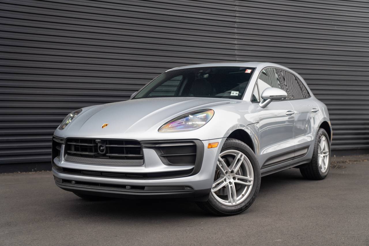 2026 Porsche Macan's photo