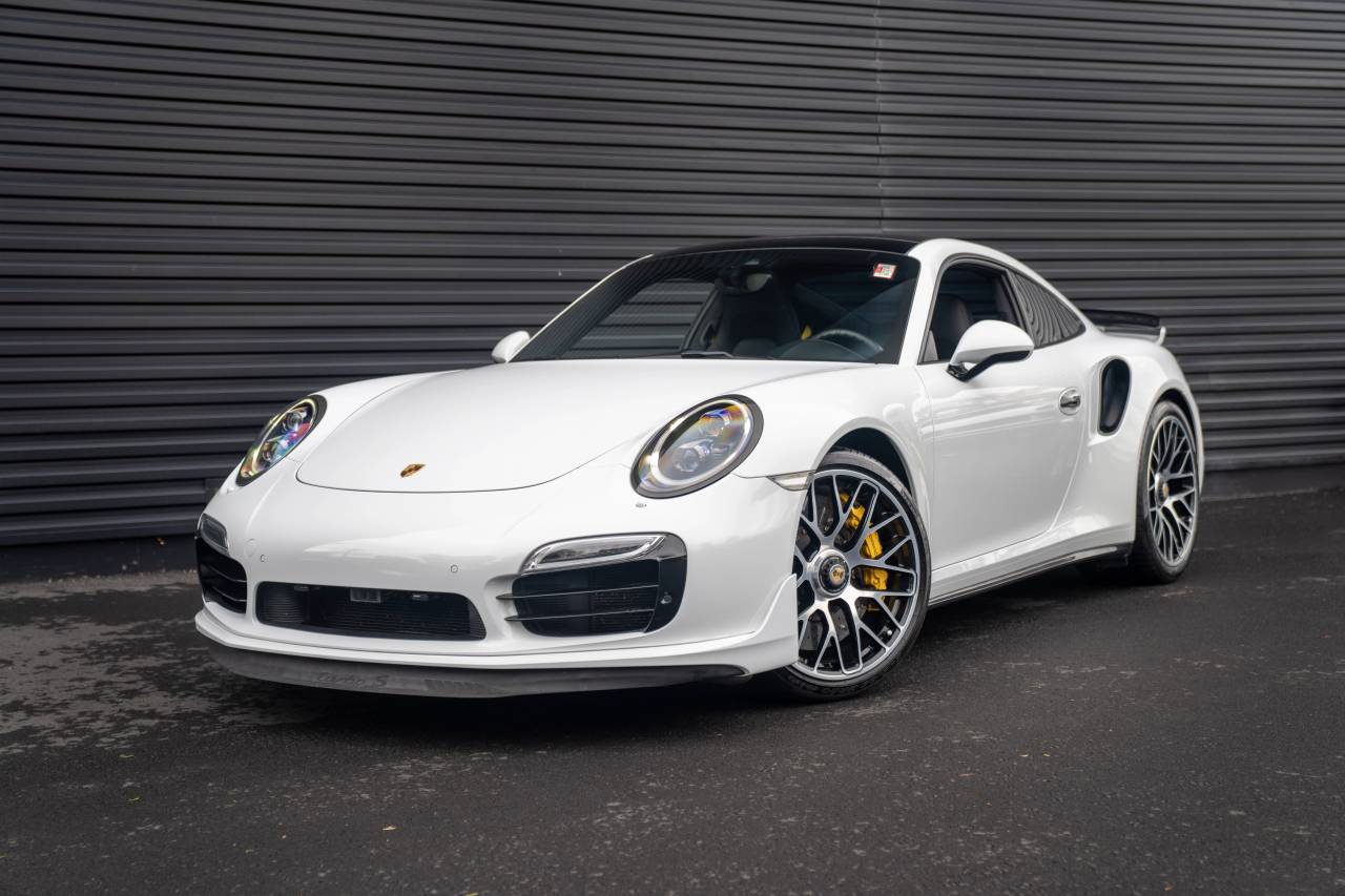 2015 Porsche 911 Turbo S