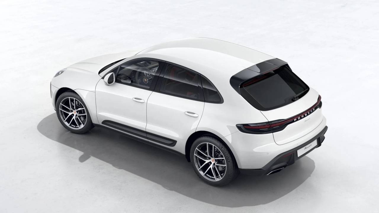 2026 Porsche Macan T photo 4