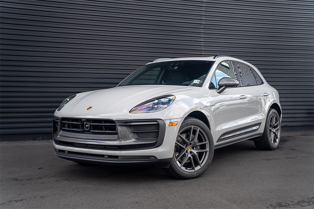 Certified 2025 Porsche Macan  SUV
