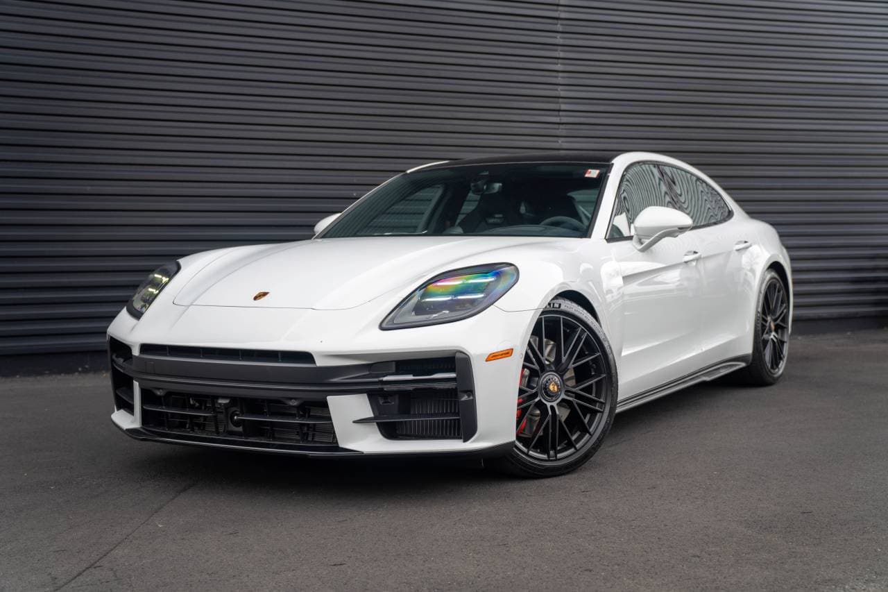 2026 Porsche Panamera GTS