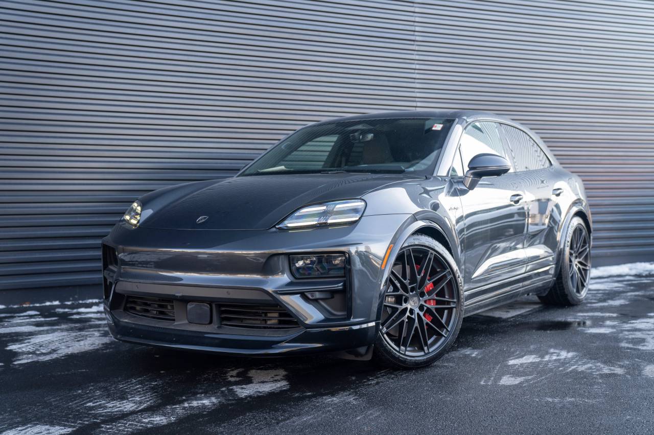 2025 Porsche Macan Turbo Electric