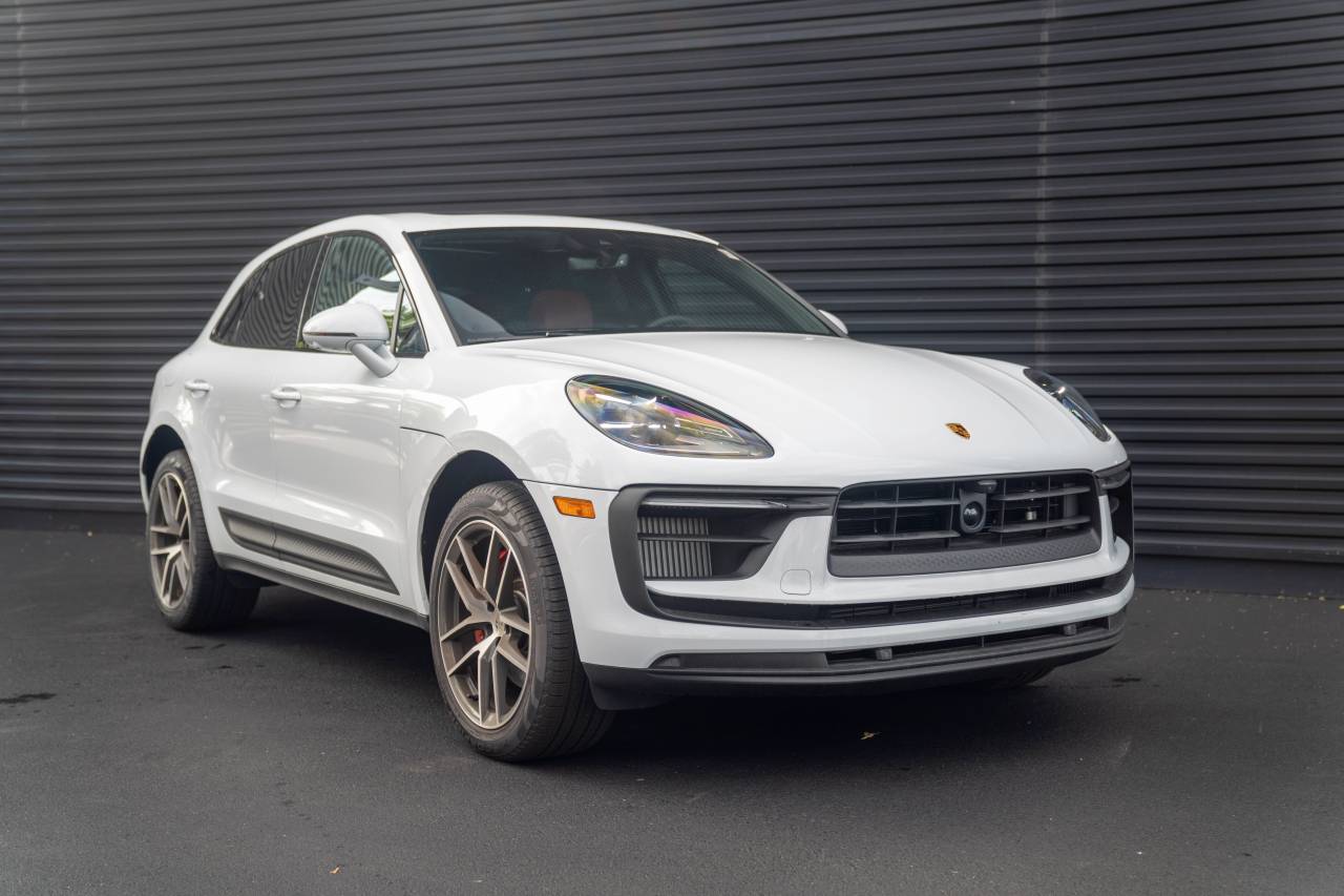 2026 Porsche Macan S - Photo 12
