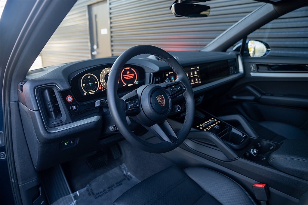 Certified 2025 Porsche Cayenne Coupe  SUV