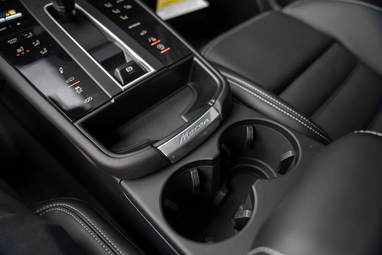 2026 Porsche Macan GTS - Photo 22