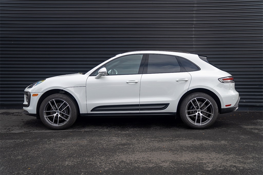 Certified 2025 Porsche Macan  SUV