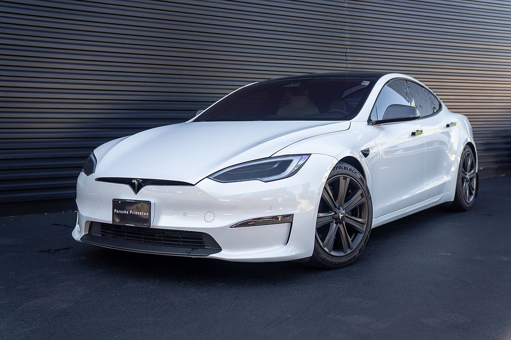 2022 Tesla Model S -'s photo