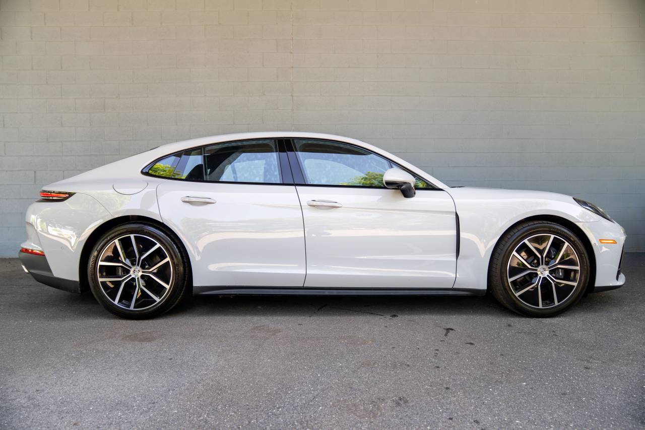 2026 Porsche Panamera Base - Photo 9
