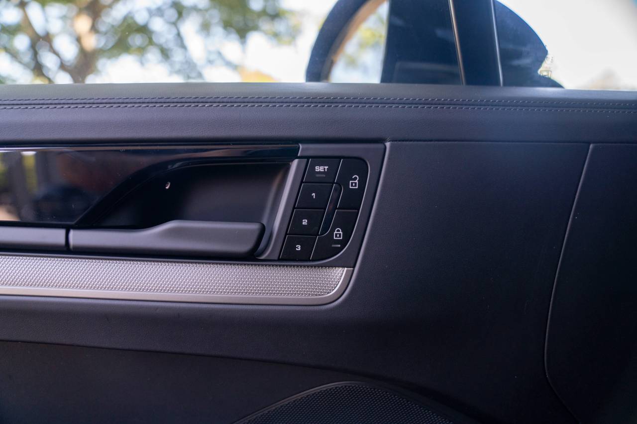 2026 Porsche Cayenne S E-Hybrid - Photo 26