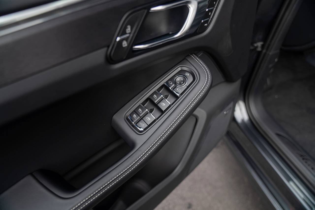 2026 Porsche Macan GTS - Photo 25