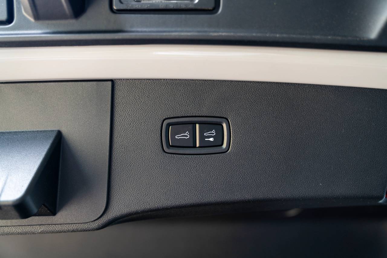 2025 Porsche Cayenne Coup Turbo E-Hybrid - Photo 34
