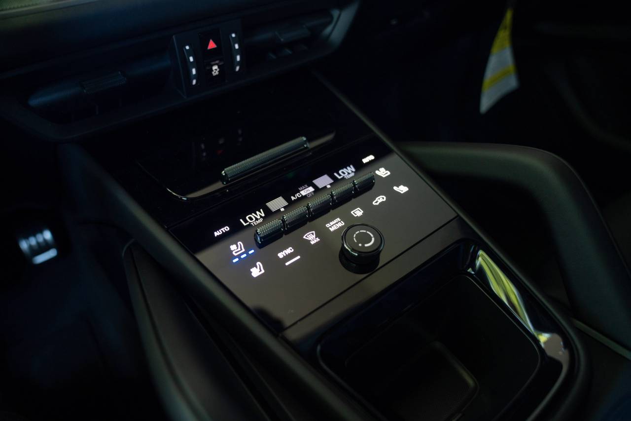 2026 Porsche Cayenne S E-Hybrid - Photo 23