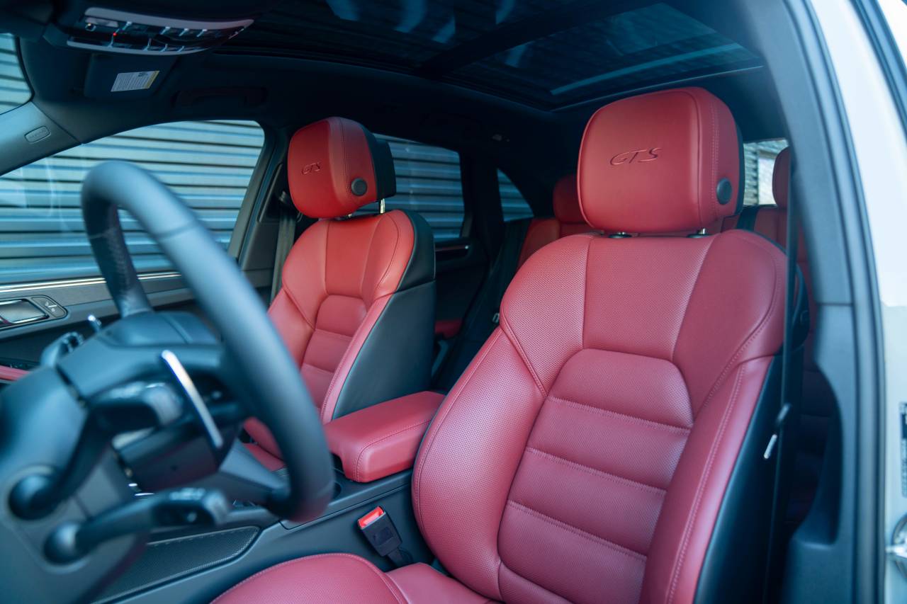 2026 Porsche Macan GTS photo 4