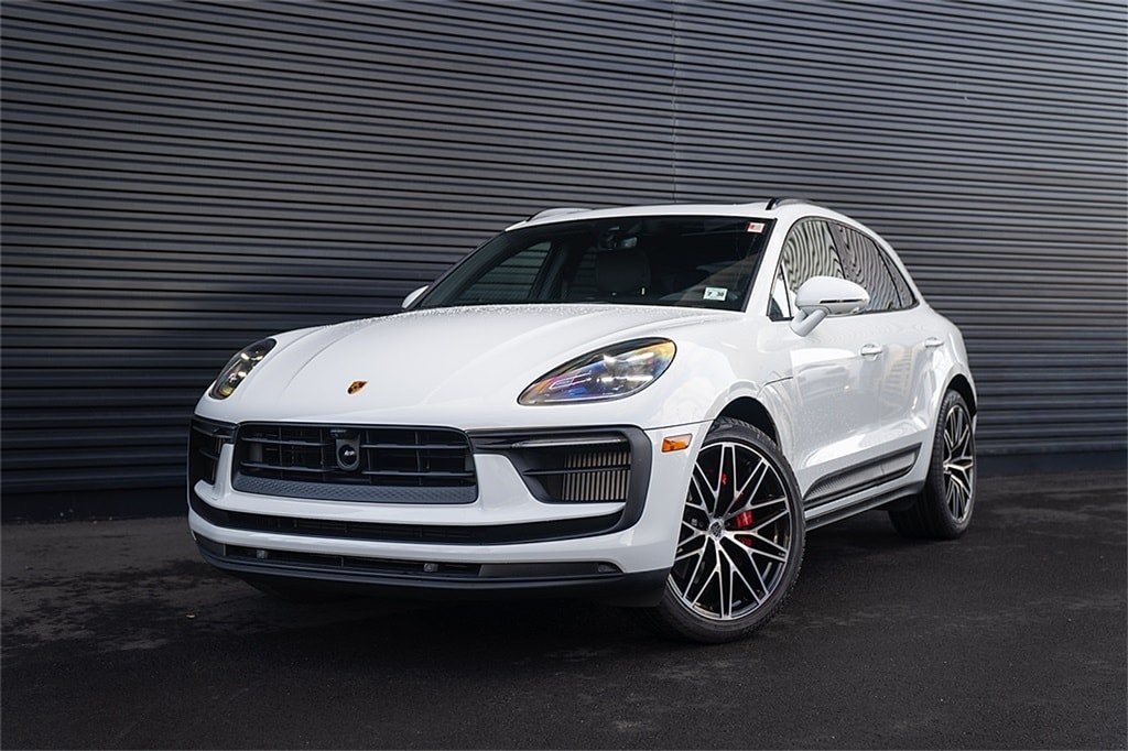 2025 Porsche Macan S