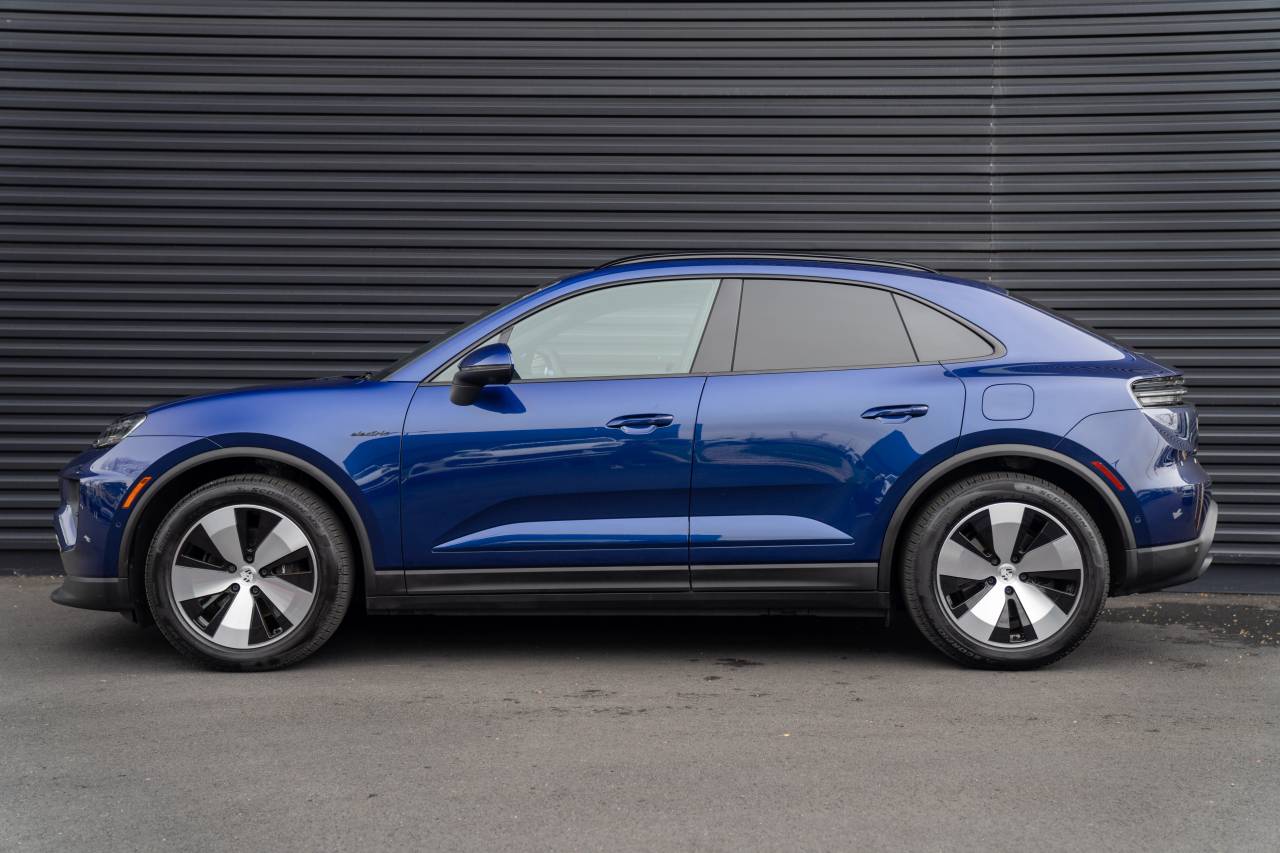 Certified 2025 Porsche Macan Base with VIN WP1AA2XA9SL002550 for sale in Lawrence Township, NJ