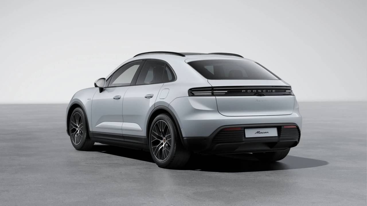 2026 Porsche Macan 4 Electric photo 2
