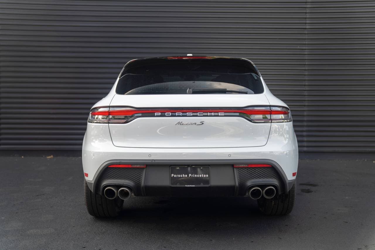 2026 Porsche Macan S - Photo 9