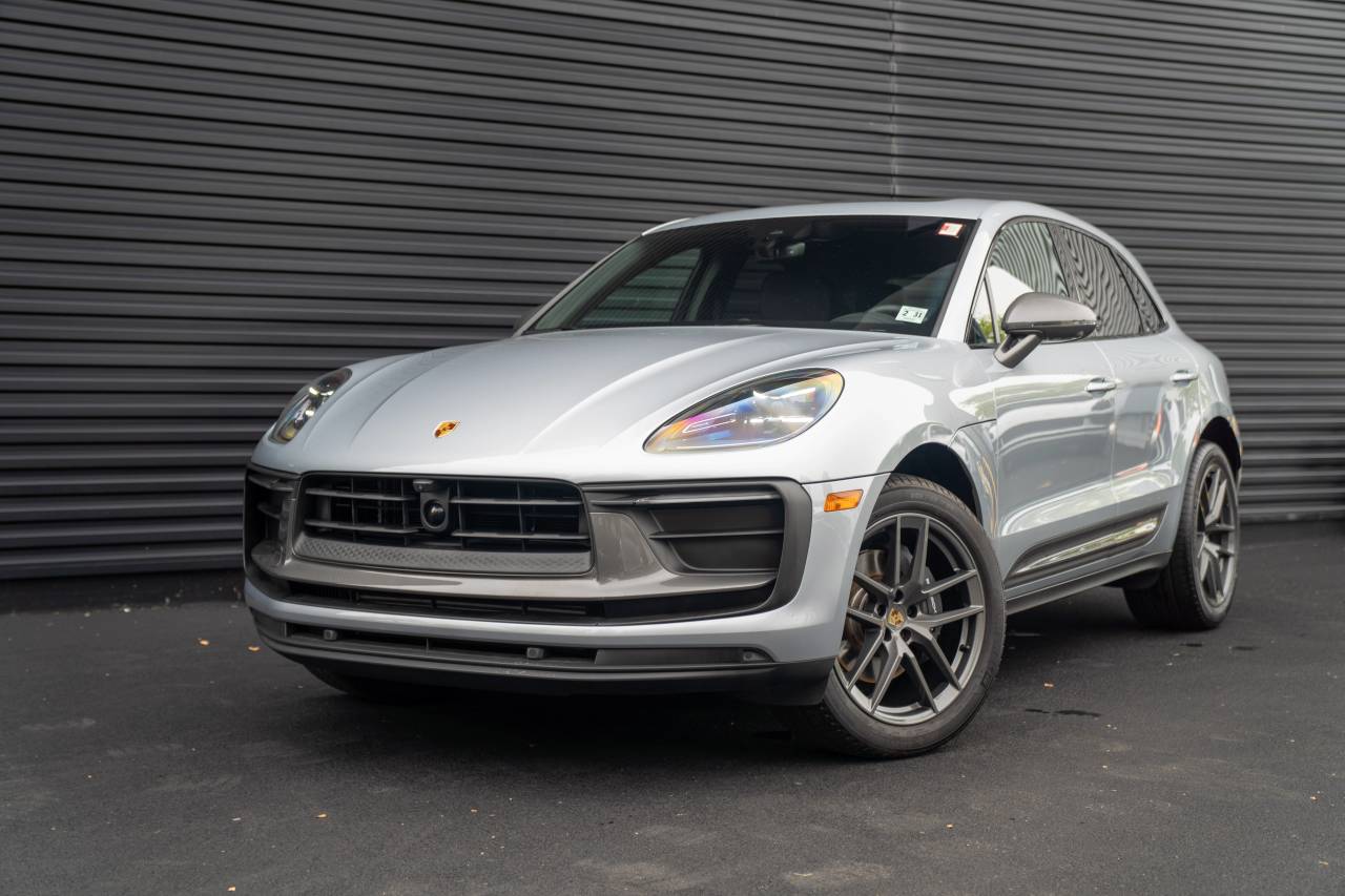 2026 Porsche Macan T