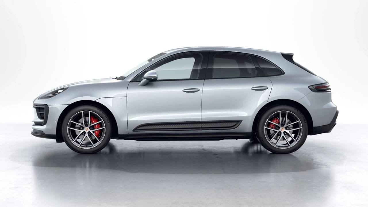2026 Porsche Macan S photo 2
