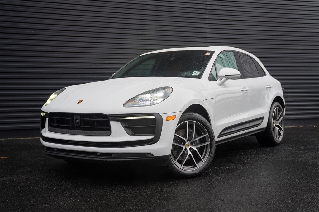 Certified 2025 Porsche Macan  SUV