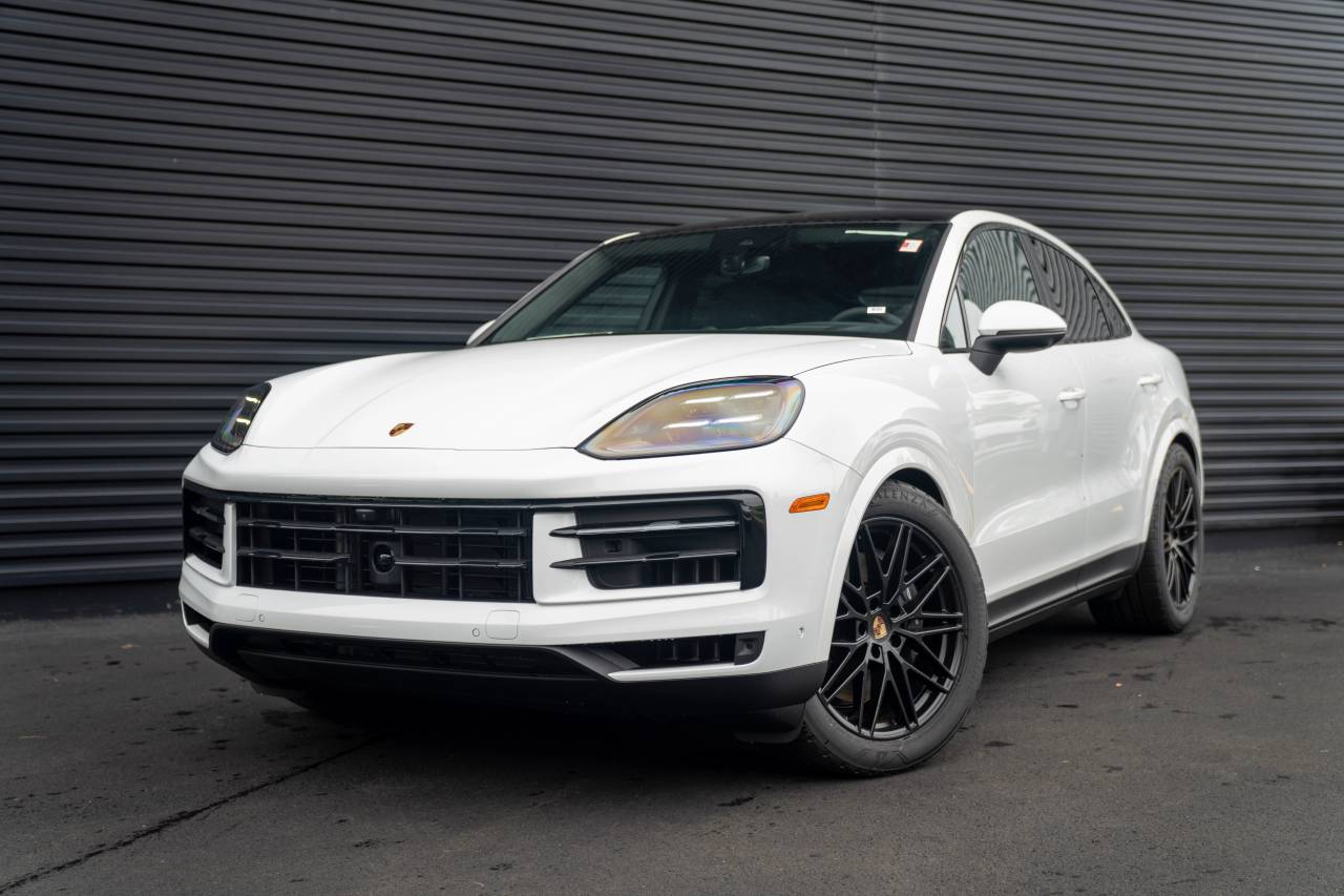 2025 Porsche Cayenne Coup Base's photo