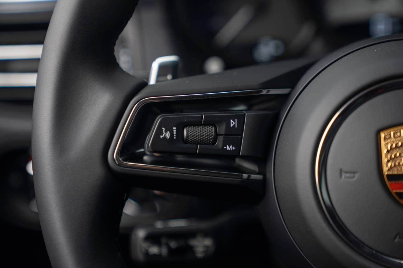 2026 Porsche Macan GTS - Photo 14