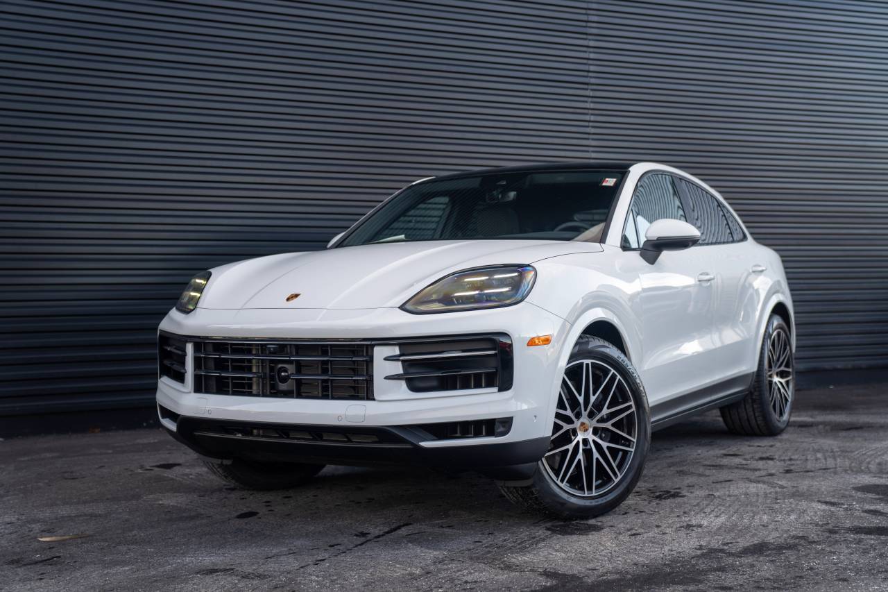 2026 Porsche Cayenne -'s photo